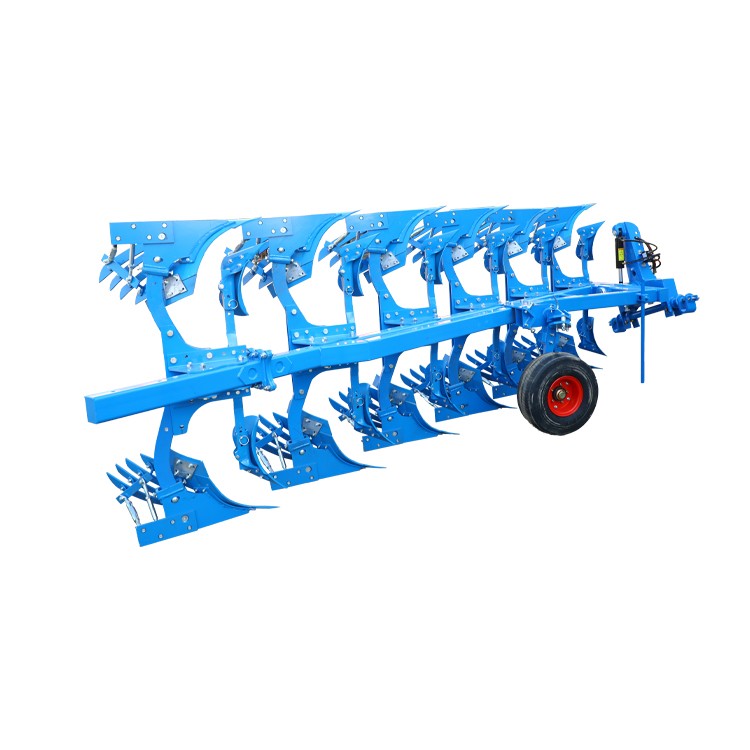 Bajak traktor pertanian