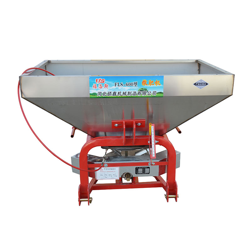 Menabur penyebar pupuk granular mesin